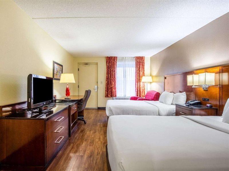 Econo Lodge Naval Station Норфолк Экстерьер фото