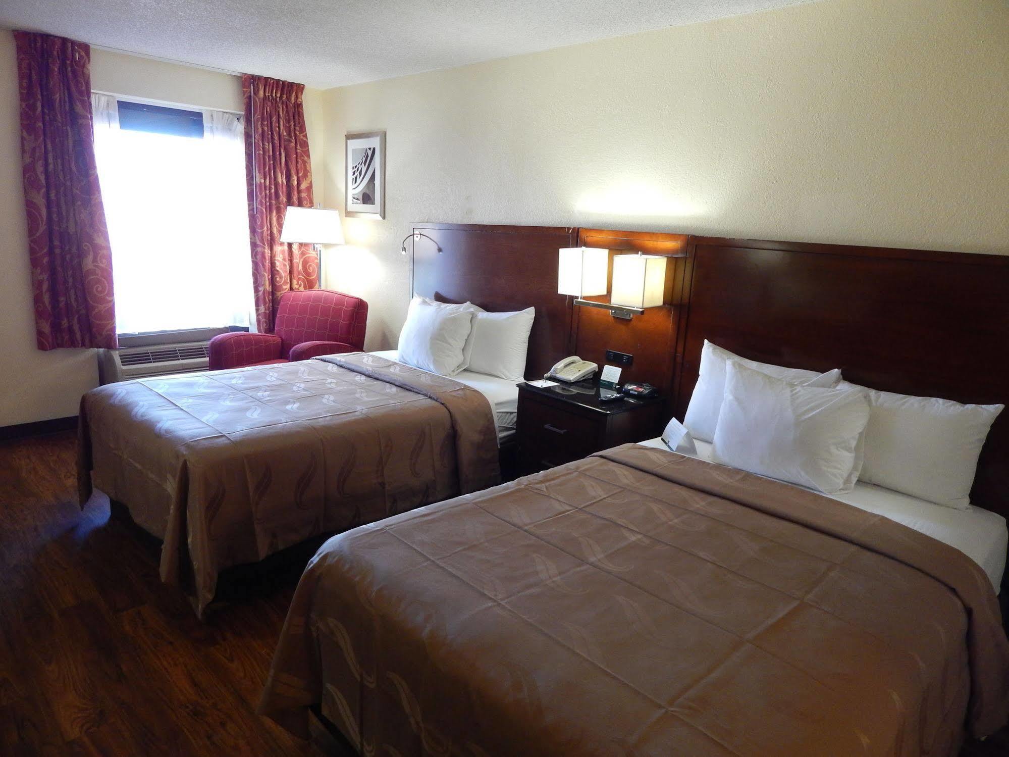 Econo Lodge Naval Station Норфолк Экстерьер фото